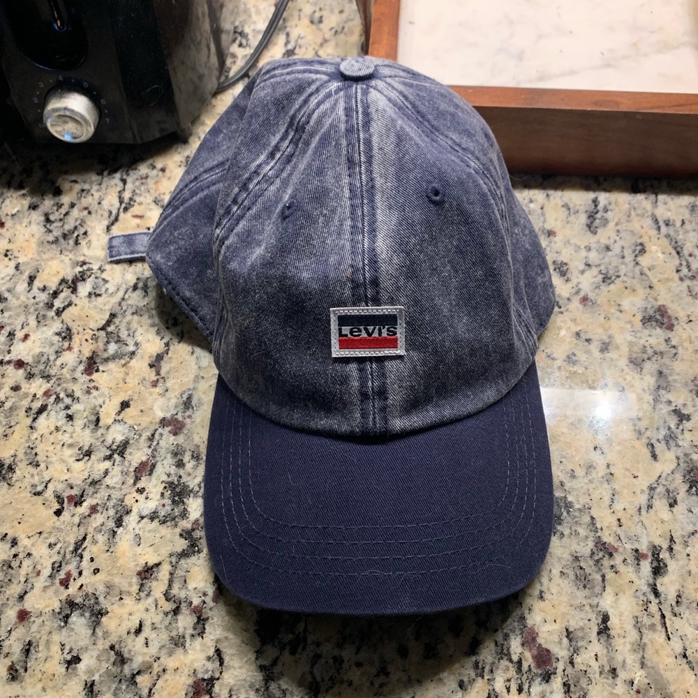 Levi’s denim hat